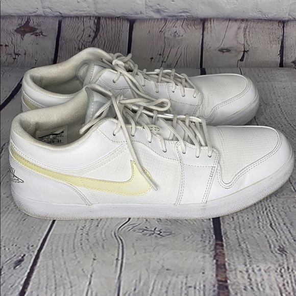 Jordan Other - Air Jordan V.2 Low Leather
